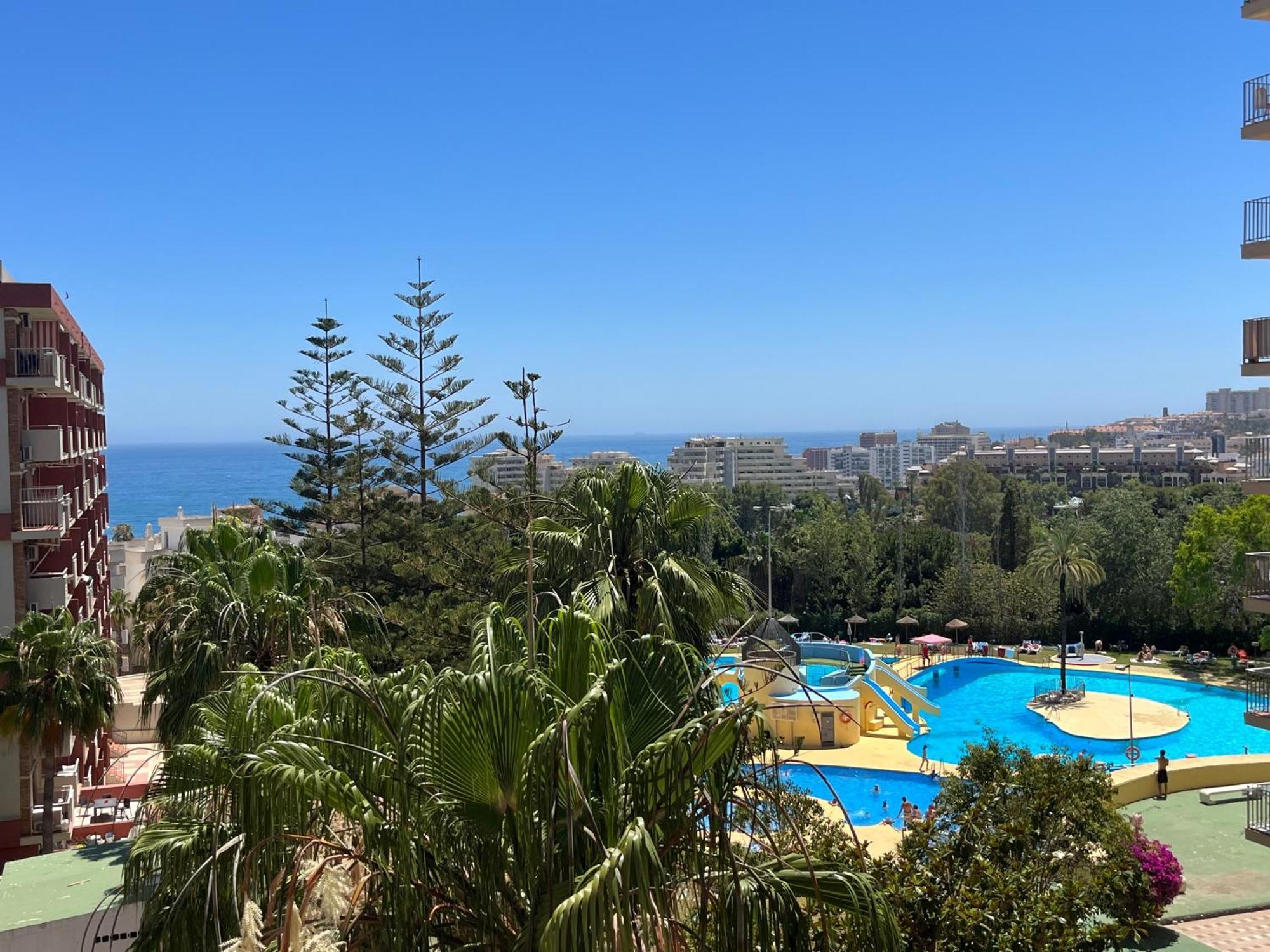 Apartment With Nice View In Benalmadena Jupiter Eksteriør bilde
